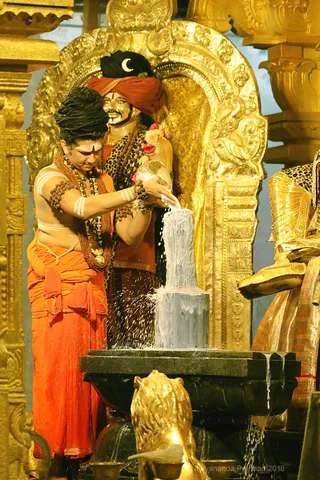 http://nithyananda.org/sites/default/files/photo-gallery/2018-10Oct-02-nithyananda-diary_bengaluru-aadheenam_uttamotama-seva_7T9A8899.JPG