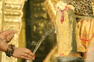 http://nithyananda.org/sites/default/files/photo-gallery/2018-10Oct-02-nithyananda-diary_bengaluru-aadheenam_uttamotama-seva_7T9A8945.JPG