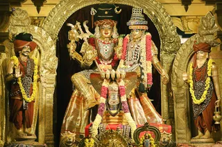 http://nithyananda.org/sites/default/files/photo-gallery/2018-10Oct-03-nithyananda-diary_bengaluru-aadheenam_uttamotama-seva_7T9A9061.JPG