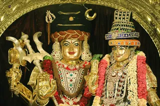 http://nithyananda.org/sites/default/files/photo-gallery/2018-10Oct-03-nithyananda-diary_bengaluru-aadheenam_uttamotama-seva_7T9A9062.JPG