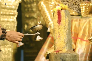 http://nithyananda.org/sites/default/files/photo-gallery/2018-10Oct-03-nithyananda-diary_bengaluru-aadheenam_uttamotama-seva_7T9A9105.JPG