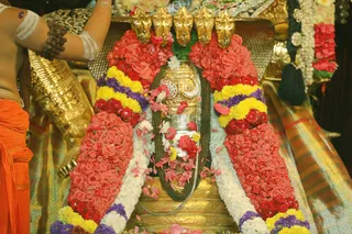 http://nithyananda.org/sites/default/files/photo-gallery/2018-10Oct-03-nithyananda-diary_bengaluru-aadheenam_uttamotama-seva_7T9A9148.JPG