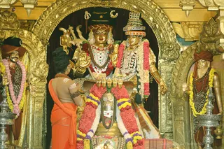 http://nithyananda.org/sites/default/files/photo-gallery/2018-10Oct-03-nithyananda-diary_bengaluru-aadheenam_uttamotama-seva_7T9A9149.JPG