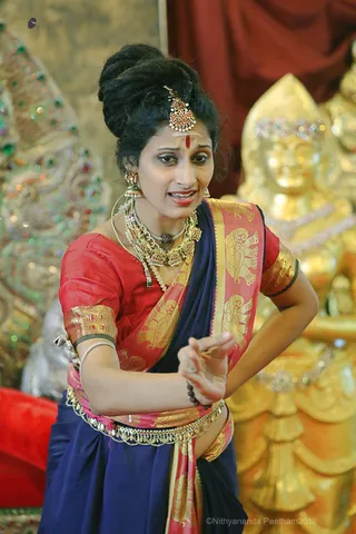 http://nithyananda.org/sites/default/files/photo-gallery/2018-10Oct-03-nithyananda-diary_bengaluru-aadheenam_uttamotama-seva_7T9A9236.JPG