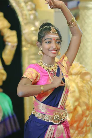 http://nithyananda.org/sites/default/files/photo-gallery/2018-10Oct-03-nithyananda-diary_bengaluru-aadheenam_uttamotama-seva_7T9A9243.JPG