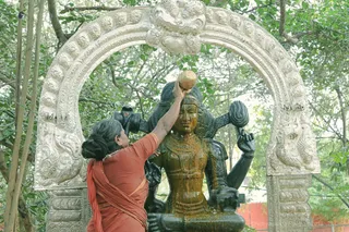 http://nithyananda.org/sites/default/files/photo-gallery/2018-10Oct-04-nithyananda-diary_bengaluru-aadheenam_uttamotama-seva_7T7A8761.JPG
