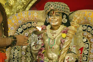 http://nithyananda.org/sites/default/files/photo-gallery/2018-10Oct-04-nithyananda-diary_bengaluru-aadheenam_uttamotama-seva_7T9A9539.JPG