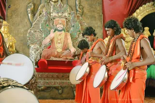 http://nithyananda.org/sites/default/files/photo-gallery/2018-10Oct-05-nithyananda-diary_bengaluru-aadheenam_uttamotama-seva_7T9A8862.JPG