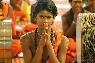 http://nithyananda.org/sites/default/files/photo-gallery/2018-10Oct-06-nithyananda-diary_bengaluru-aadheenam_uttamotama-seva_7T9A8922.JPG