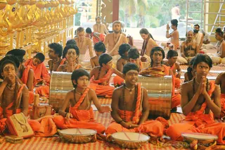 http://nithyananda.org/sites/default/files/photo-gallery/2018-10Oct-06-nithyananda-diary_bengaluru-aadheenam_uttamotama-seva_7T9A8928.JPG