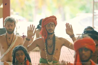 http://nithyananda.org/sites/default/files/photo-gallery/2018-10Oct-06-nithyananda-diary_bengaluru-aadheenam_uttamotama-seva_7T9A9084.JPG