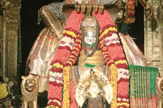 http://nithyananda.org/sites/default/files/photo-gallery/2018-10Oct-07-nithyananda-diary_bengaluru-aadheenam_uttamotama-seva_7T9A9164.JPG