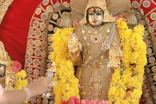 http://nithyananda.org/sites/default/files/photo-gallery/2018-10Oct-07-nithyananda-diary_bengaluru-aadheenam_uttamotama-seva_7T9A9173.JPG