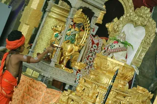 http://nithyananda.org/sites/default/files/photo-gallery/2018-10Oct-07-nithyananda-diary_bengaluru-aadheenam_uttamotama-seva_7T9A9326.JPG