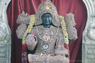 http://nithyananda.org/sites/default/files/photo-gallery/2018-10Oct-08-nithyananda-diary_bengaluru-aadheenam_uttamotama-seva_7T9A9509.JPG