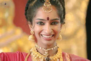 http://nithyananda.org/sites/default/files/photo-gallery/2018-10Oct-08-nithyananda-diary_bengaluru-aadheenam_uttamotama-seva_7T9A9577.JPG