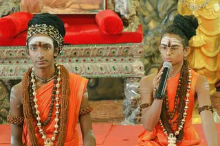 http://nithyananda.org/sites/default/files/photo-gallery/2018-10Oct-08-nithyananda-diary_bengaluru-aadheenam_uttamotama-seva_7T9A9601.JPG