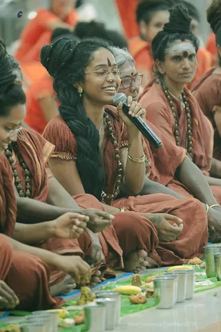 http://nithyananda.org/sites/default/files/photo-gallery/2018-10Oct-08-nithyananda-diary_bengaluru-aadheenam_uttamotama-seva_7T9A9925.JPG