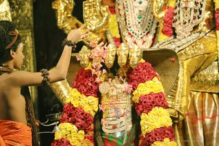 http://nithyananda.org/sites/default/files/photo-gallery/2018-10Oct-09-nithyananda-diary_bengaluru-aadheenam_uttamotama-seva_7T9A0230.JPG