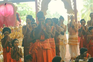 http://nithyananda.org/sites/default/files/photo-gallery/2018-10Oct-09-nithyananda-diary_bengaluru-aadheenam_uttamotama-seva_7T9A0263.JPG