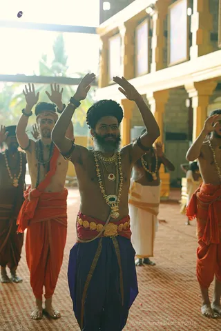 http://nithyananda.org/sites/default/files/photo-gallery/2018-10Oct-09-nithyananda-diary_bengaluru-aadheenam_uttamotama-seva_7T9A0288.JPG