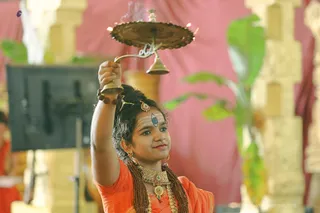 http://nithyananda.org/sites/default/files/photo-gallery/2018-10Oct-10-nithyananda-diary_bengaluru-aadheenam_uttamotama-seva_7T9A0532.JPG