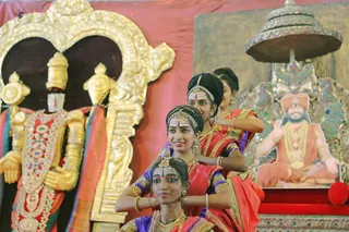 http://nithyananda.org/sites/default/files/photo-gallery/2018-10Oct-10-nithyananda-diary_bengaluru-aadheenam_uttamotama-seva_7T9A0664.JPG