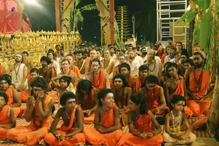 http://nithyananda.org/sites/default/files/photo-gallery/2018-10Oct-10-nithyananda-diary_bengaluru-aadheenam_uttamotama-seva_7T9A0732.JPG