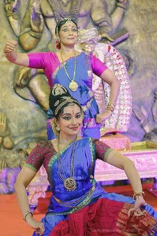 http://nithyananda.org/sites/default/files/photo-gallery/2018-10Oct-10-nithyananda-diary_bengaluru-aadheenam_uttamotama-seva_7T9A0865.JPG