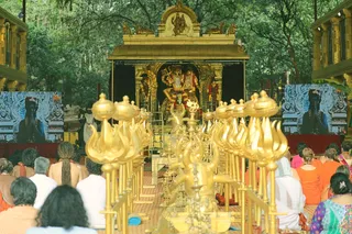 http://nithyananda.org/sites/default/files/photo-gallery/2018-10Oct-11-nithyananda-diary_bengaluru-aadheenam_uttamotama-seva_7T9A1077.JPG