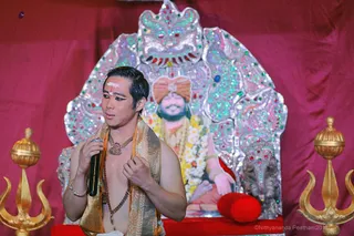 http://nithyananda.org/sites/default/files/photo-gallery/2018-10Oct-11-nithyananda-diary_bengaluru-aadheenam_uttamotama-seva_7T9A1255.JPG