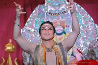 http://nithyananda.org/sites/default/files/photo-gallery/2018-10Oct-11-nithyananda-diary_bengaluru-aadheenam_uttamotama-seva_7T9A1264.JPG