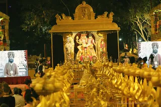 http://nithyananda.org/sites/default/files/photo-gallery/2018-10Oct-11-nithyananda-diary_bengaluru-aadheenam_uttamotama-seva_7T9A1477.JPG