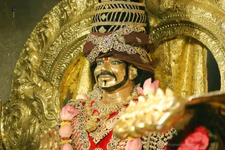http://nithyananda.org/sites/default/files/photo-gallery/2018-10Oct-11-nithyananda-diary_bengaluru-aadheenam_uttamotama-seva_7T9A1542.JPG