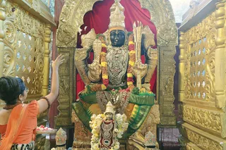 http://nithyananda.org/sites/default/files/photo-gallery/2018-10Oct-12-nithyananda-diary_bengaluru-aadheenam_uttamotama-seva_7T9A1895.JPG