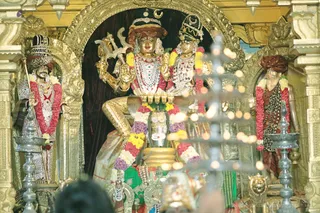 http://nithyananda.org/sites/default/files/photo-gallery/2018-10Oct-12-nithyananda-diary_bengaluru-aadheenam_uttamotama-seva_7T9A1948.JPG