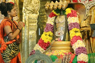 http://nithyananda.org/sites/default/files/photo-gallery/2018-10Oct-12-nithyananda-diary_bengaluru-aadheenam_uttamotama-seva_7T9A2036.JPG