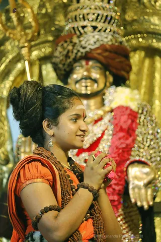 http://nithyananda.org/sites/default/files/photo-gallery/2018-10Oct-12-nithyananda-diary_bengaluru-aadheenam_uttamotama-seva_7T9A2049.JPG