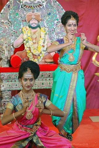 http://nithyananda.org/sites/default/files/photo-gallery/2018-10Oct-12-nithyananda-diary_bengaluru-aadheenam_uttamotama-seva_7T9A2104.JPG