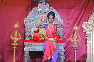 http://nithyananda.org/sites/default/files/photo-gallery/2018-10Oct-12-nithyananda-diary_bengaluru-aadheenam_uttamotama-seva_7T9A9151.JPG