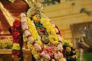 http://nithyananda.org/sites/default/files/photo-gallery/2018-10Oct-12-nithyananda-diary_bengaluru-aadheenam_uttamotama-seva_7T9A9367.JPG