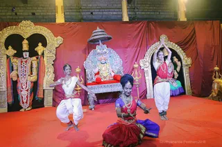 http://nithyananda.org/sites/default/files/photo-gallery/2018-10Oct-12-nithyananda-diary_bengaluru-aadheenam_uttamotama-seva_7T9A9407.JPG