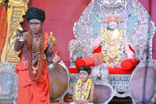 http://nithyananda.org/sites/default/files/photo-gallery/2018-10Oct-12-nithyananda-diary_bengaluru-aadheenam_uttamotama-seva_7T9A9569.JPG