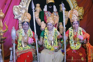 http://nithyananda.org/sites/default/files/photo-gallery/2018-10Oct-12-nithyananda-diary_bengaluru-aadheenam_uttamotama-seva_7T9A9598.JPG