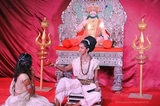 http://nithyananda.org/sites/default/files/photo-gallery/2018-10Oct-13-nithyananda-diary_bengaluru-aadheenam_uttamotama-seva_7T9A0019.JPG