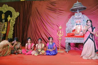 http://nithyananda.org/sites/default/files/photo-gallery/2018-10Oct-13-nithyananda-diary_bengaluru-aadheenam_uttamotama-seva_7T9A0199.JPG