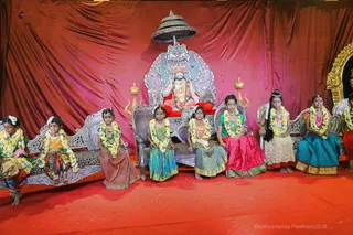 http://nithyananda.org/sites/default/files/photo-gallery/2018-10Oct-13-nithyananda-diary_bengaluru-aadheenam_uttamotama-seva_7T9A0232.JPG