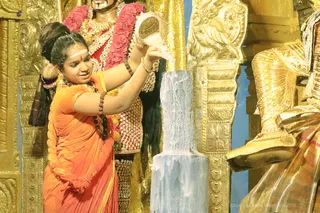 http://nithyananda.org/sites/default/files/photo-gallery/2018-10Oct-13-nithyananda-diary_bengaluru-aadheenam_uttamotama-seva_7T9A9682.JPG