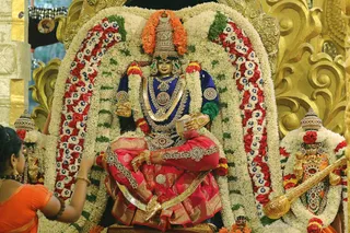 http://nithyananda.org/sites/default/files/photo-gallery/2018-10Oct-13-nithyananda-diary_bengaluru-aadheenam_uttamotama-seva_7T9A9721.JPG