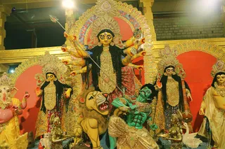 http://nithyananda.org/sites/default/files/photo-gallery/2018-10Oct-13-nithyananda-diary_bengaluru-aadheenam_uttamotama-seva_7T9A9926.JPG